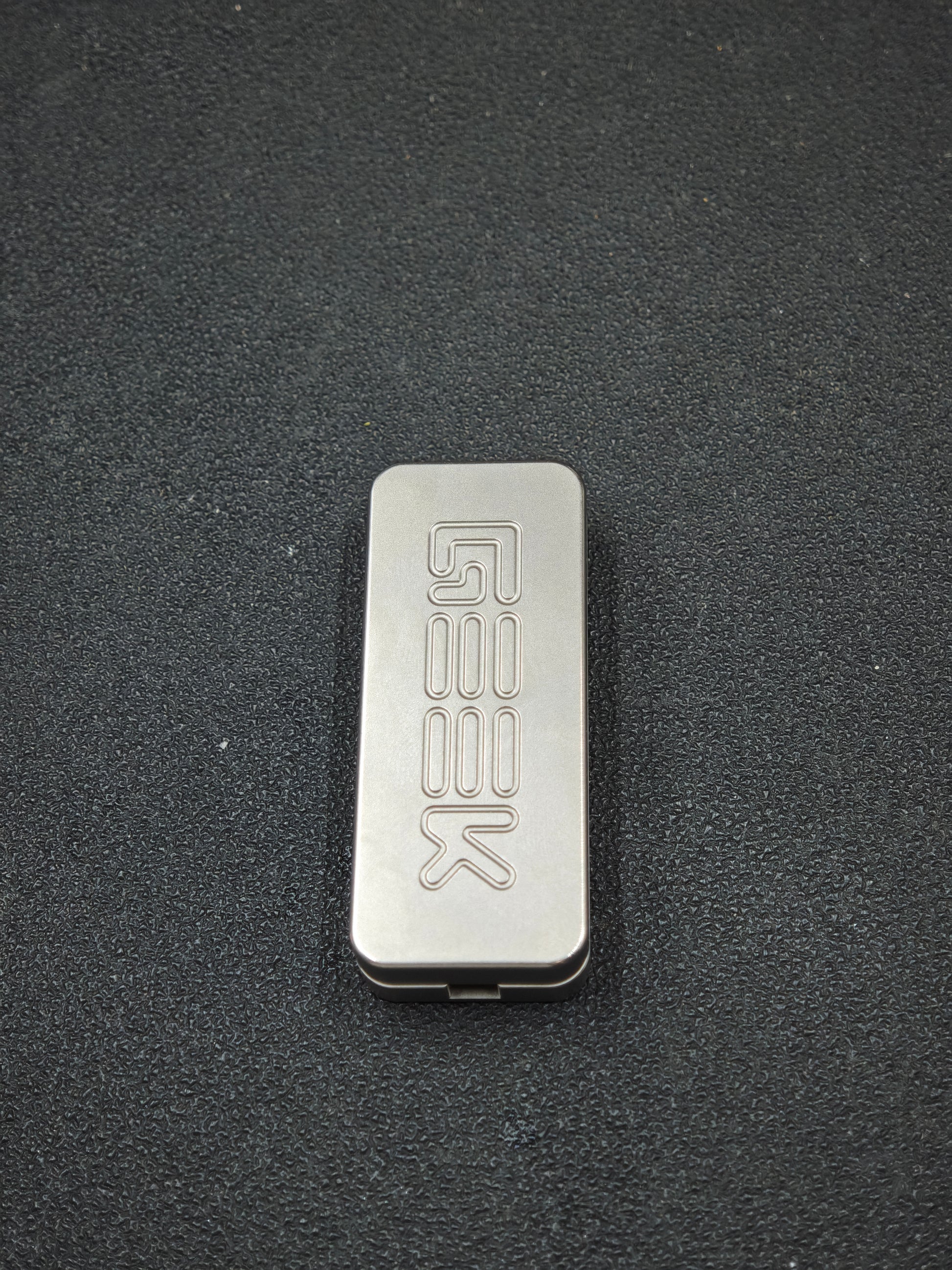 Mini Brick Titanium