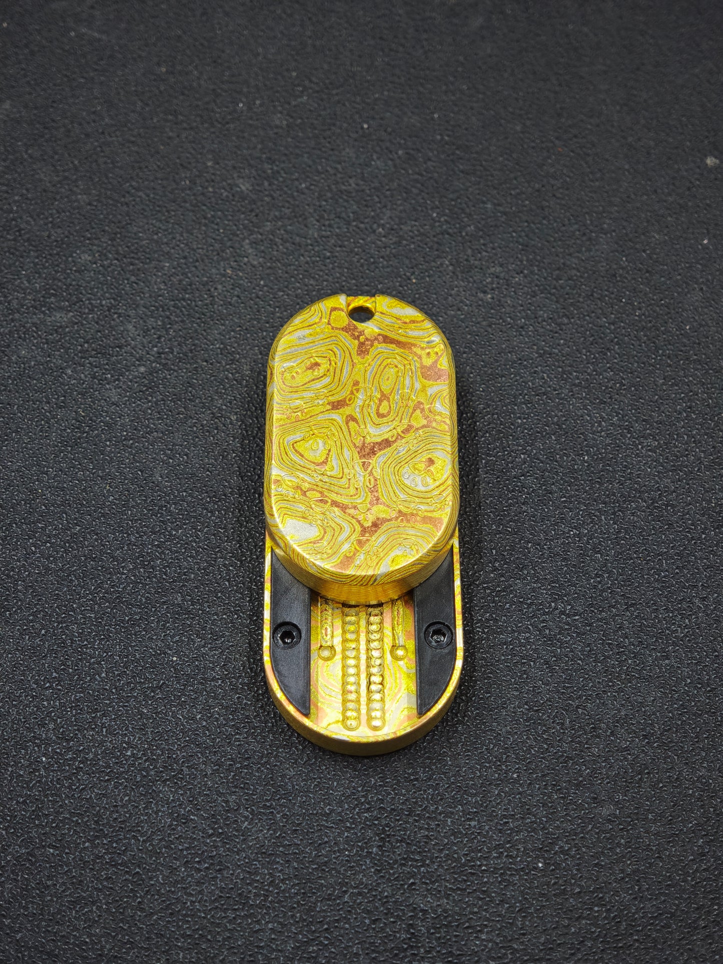 F2.9 Mokume