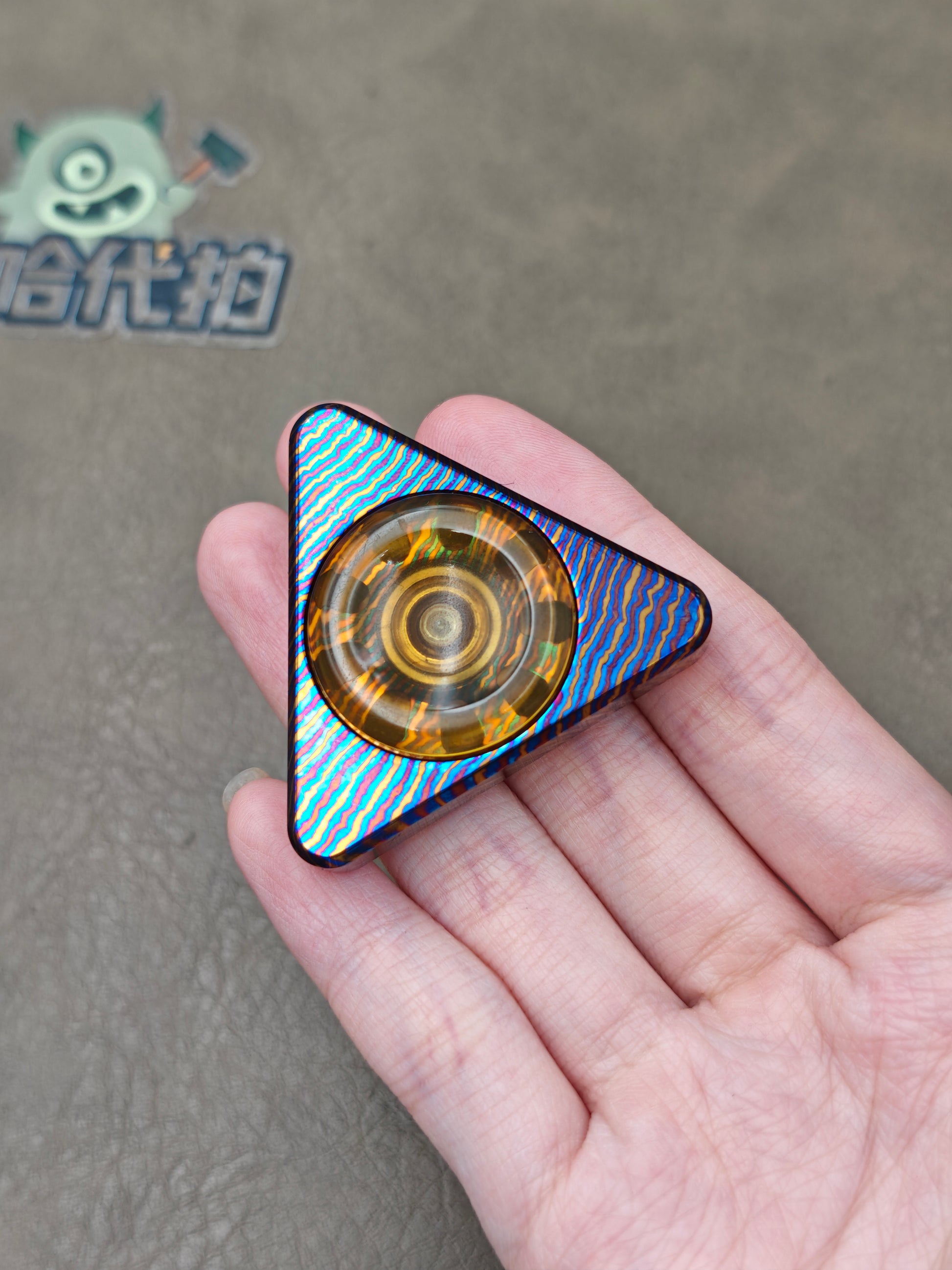 Little Triangle Titanium PEI Mokuti