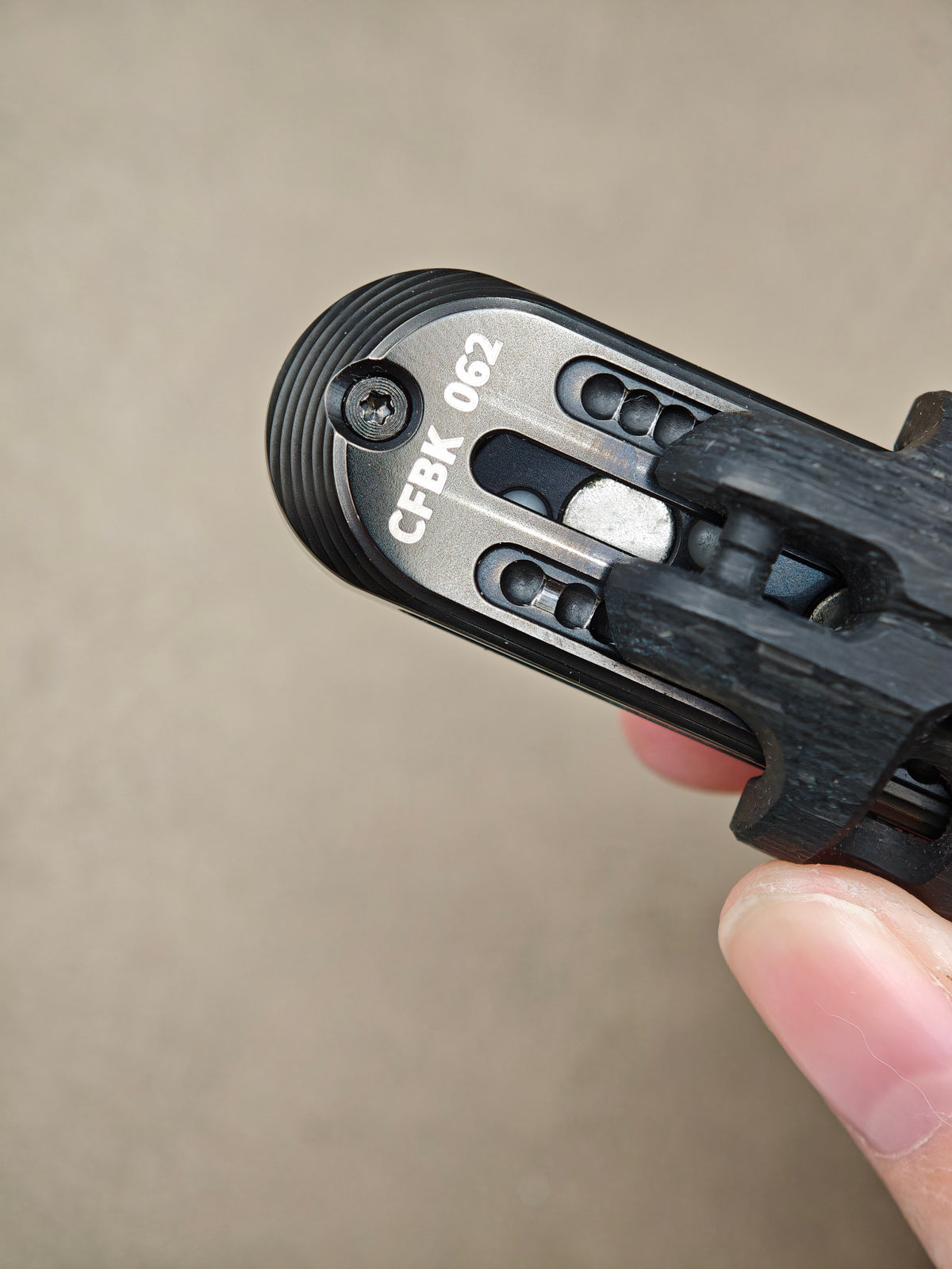EXOSKELETON Carbon Fiber Bone Core Stainless Steel