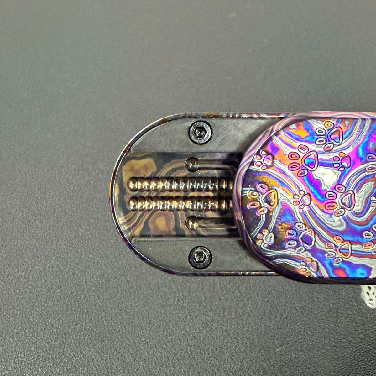 F2.9 Zircuti