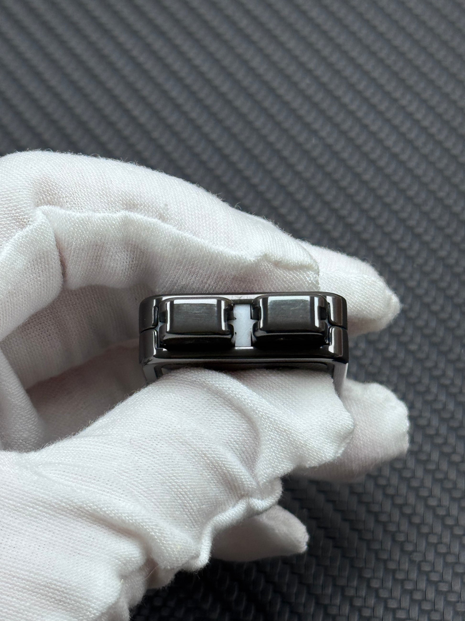 Rabbot Zirconium