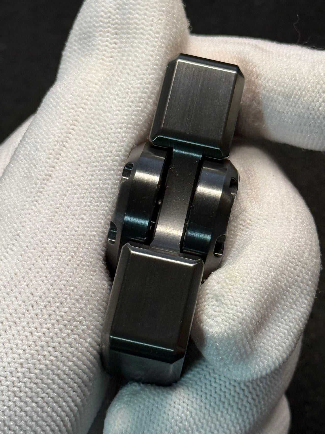 Two-Leaf Impact Zirconium