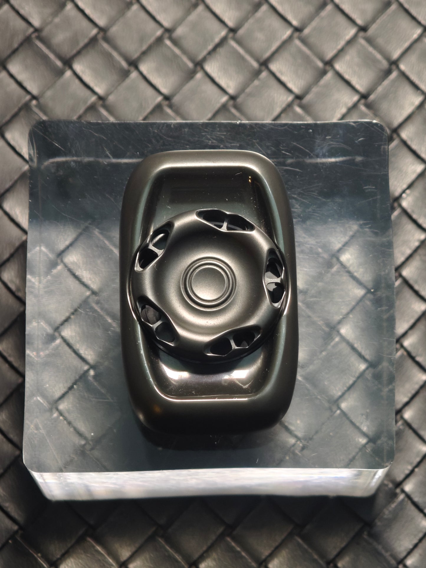 Ark Zirconium
