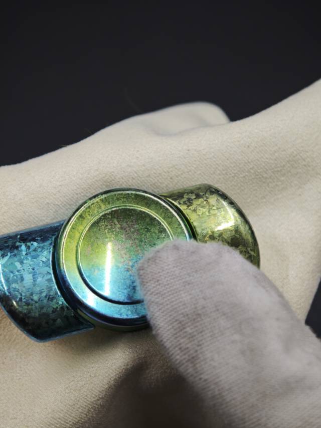 Lipstick Crystallized Titanium