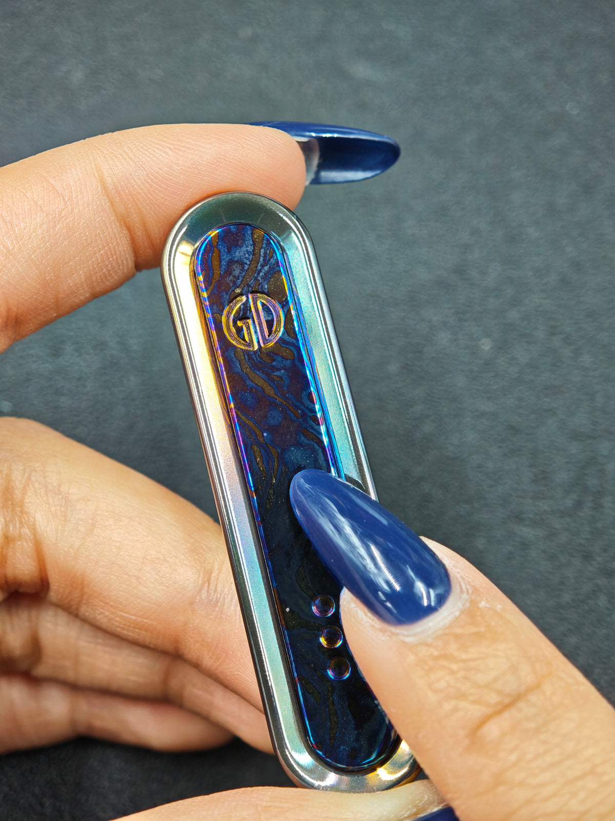Spice Pin Zirconium Oil Slick