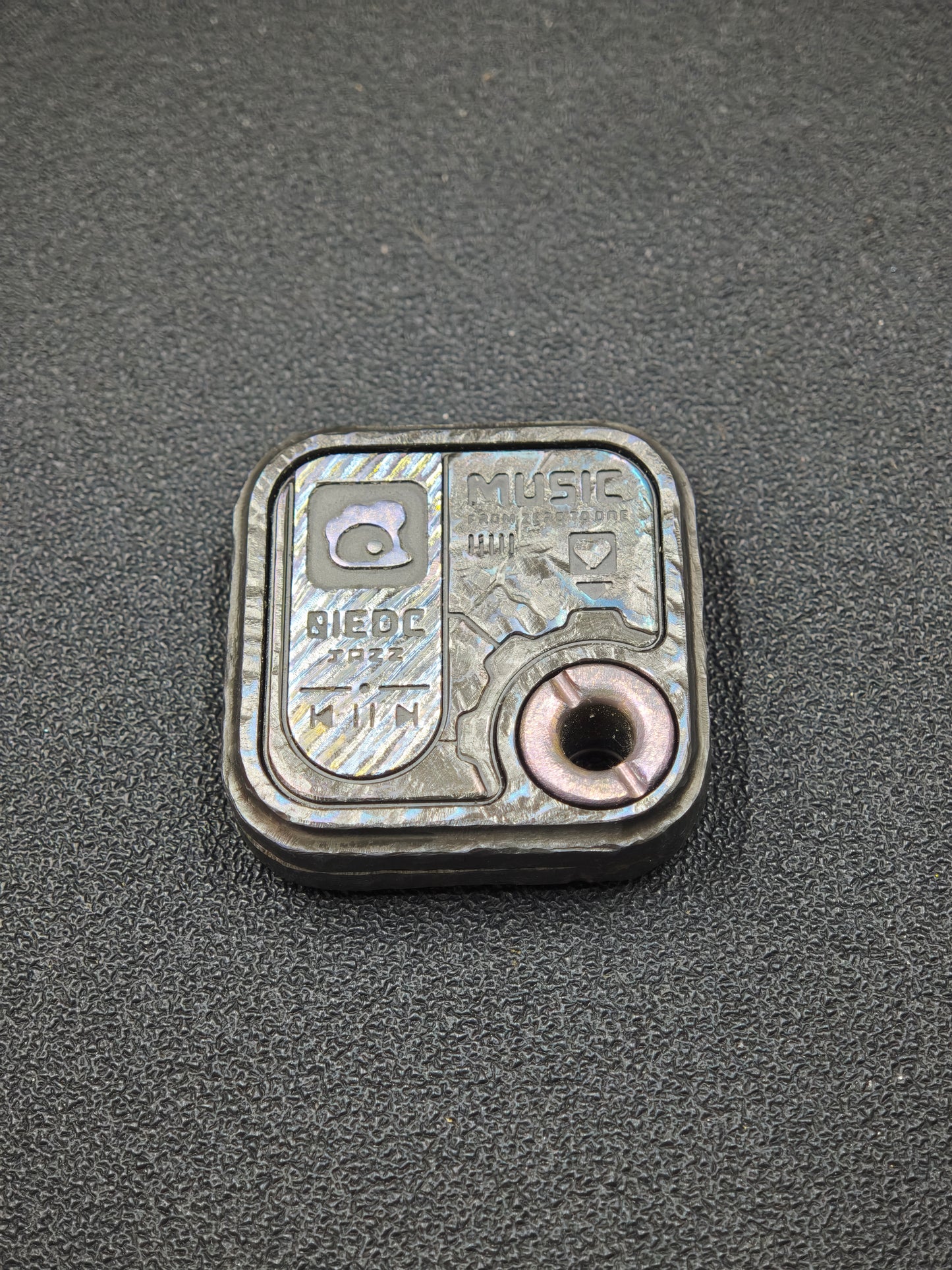 CD Base Zirconium