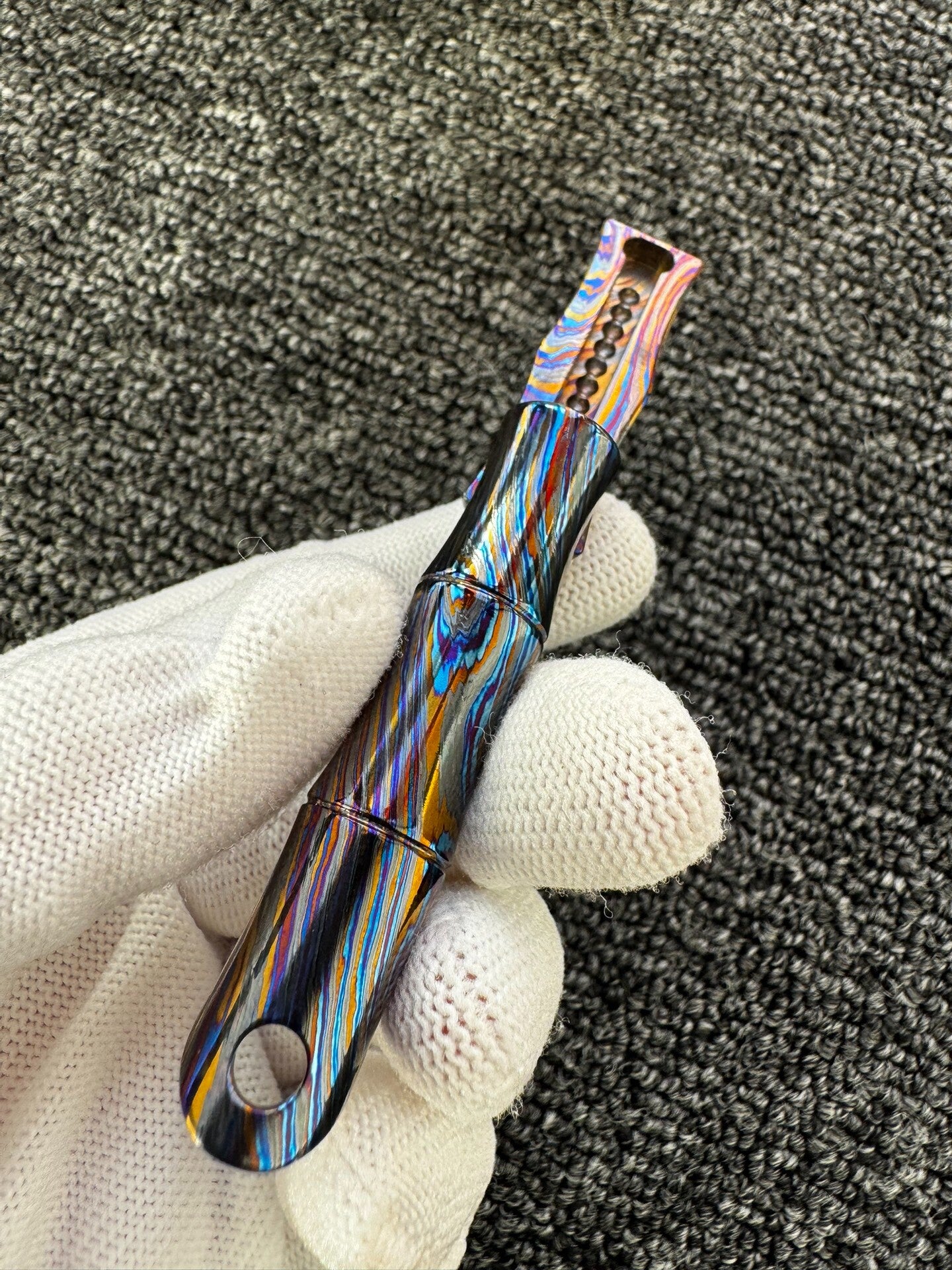 Bamboo Slider, Zircuti