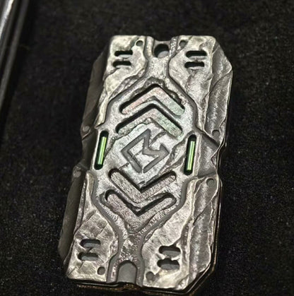 Warshield Slider Zirconium