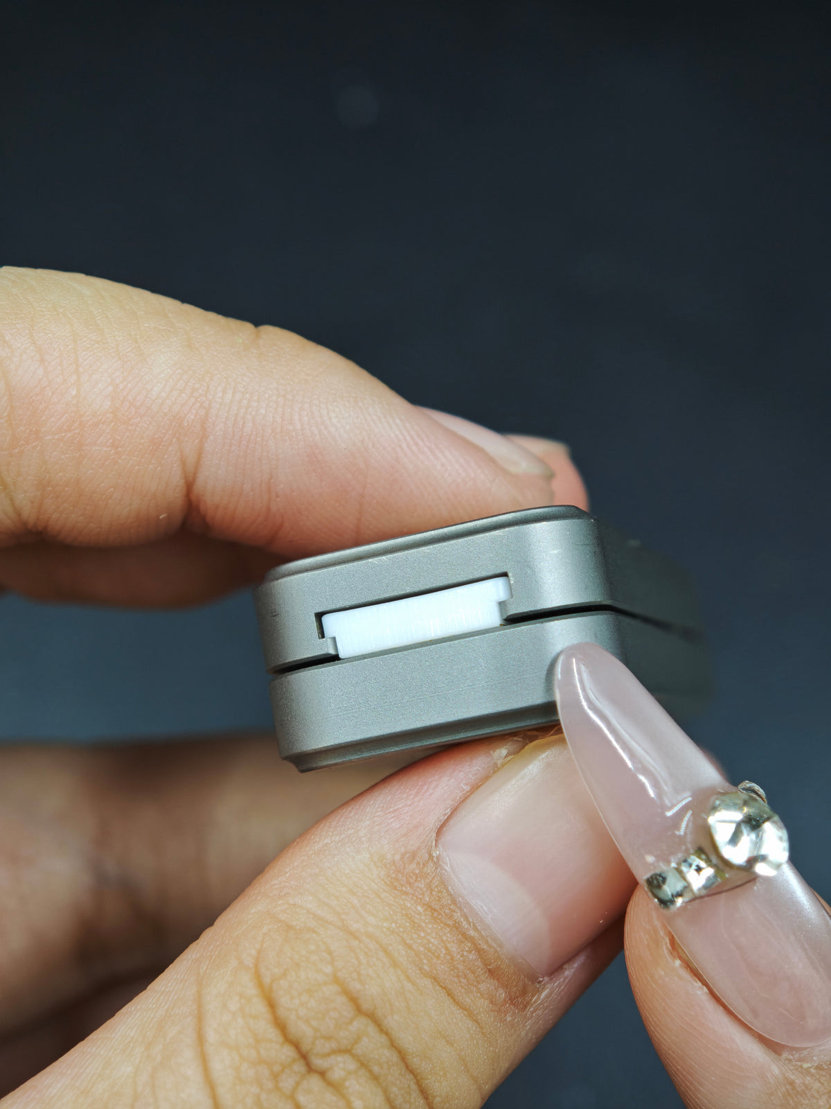 Sugar Cube Titanium