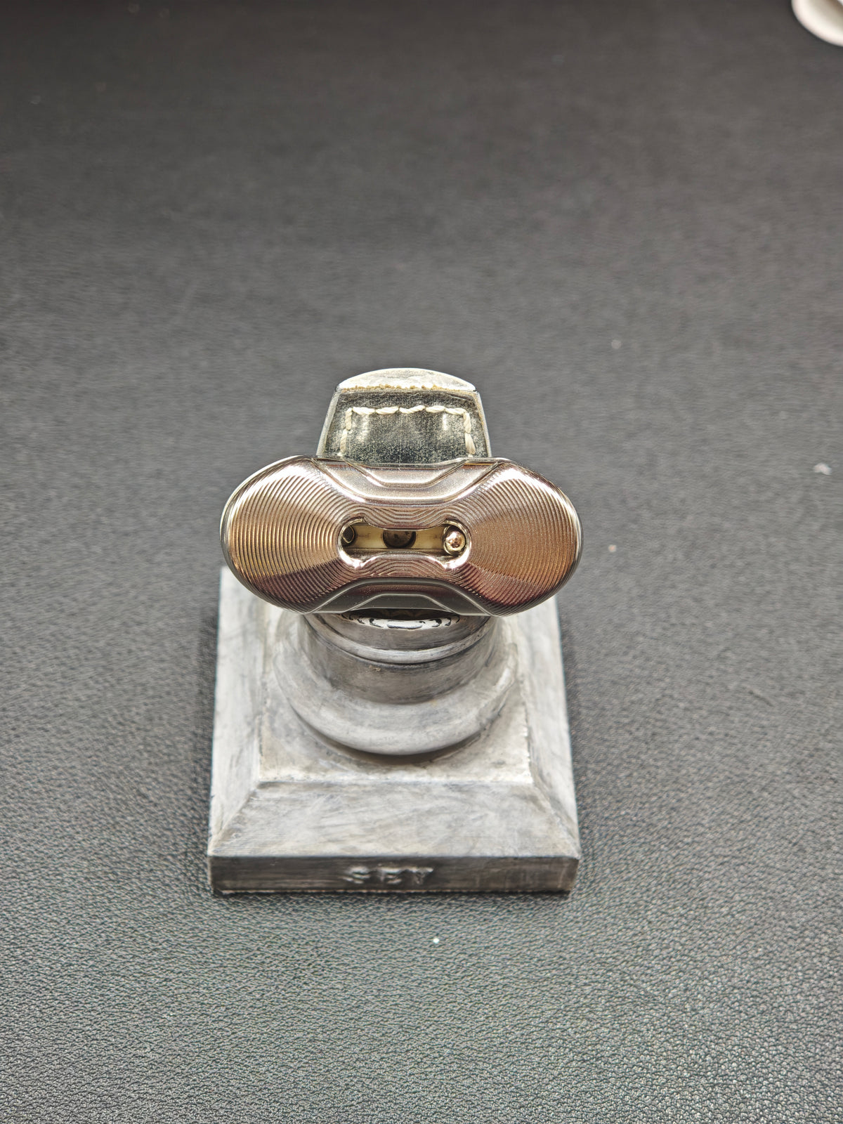 Leap Collector Titanium Polished