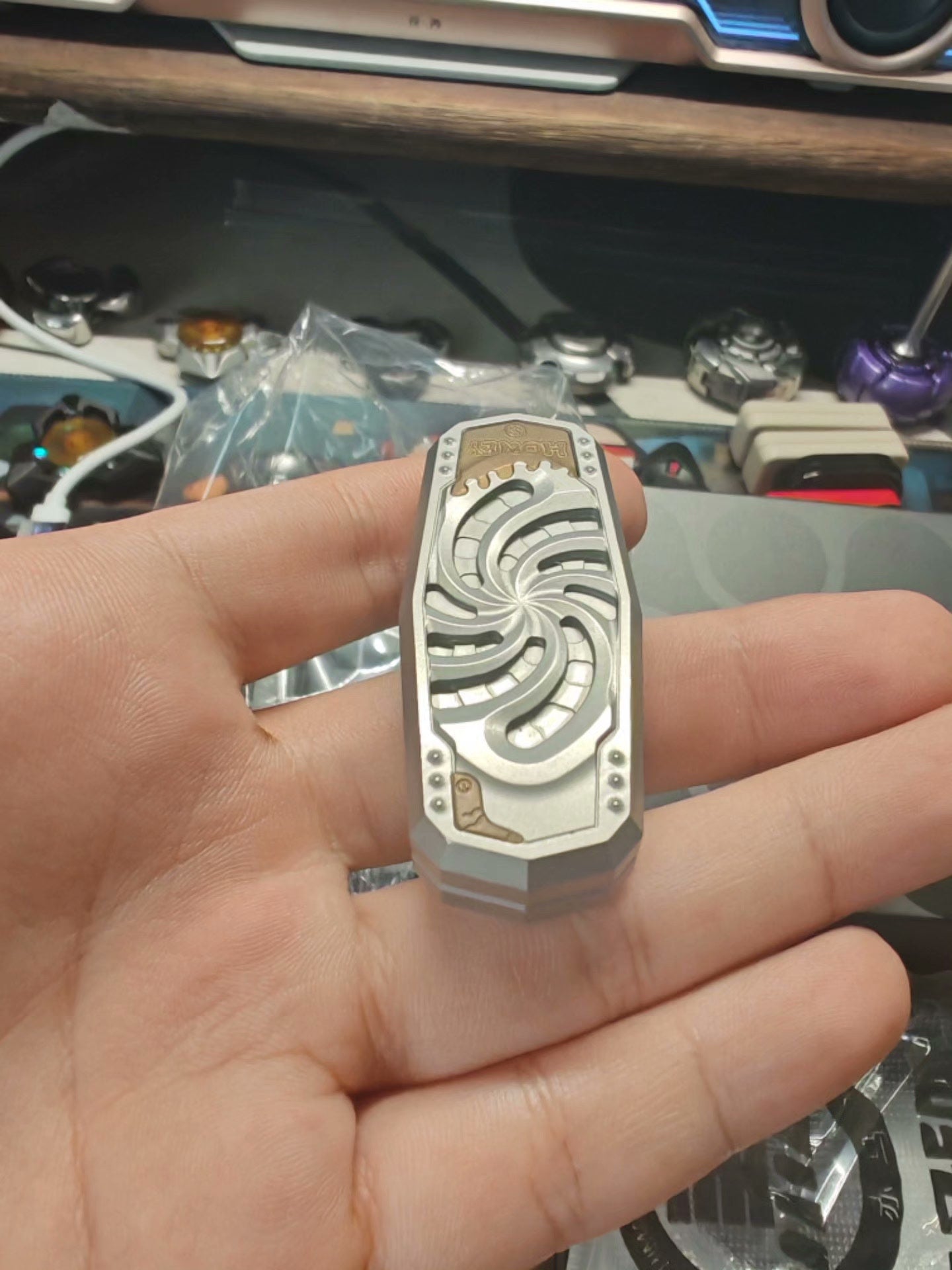 Monolith Stainless Steel