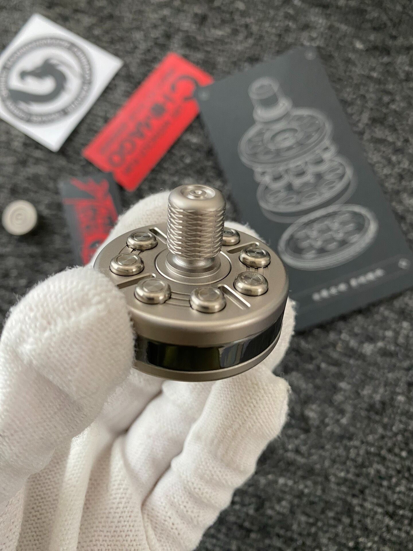 Fulness Slider, Titanium, Zirconium