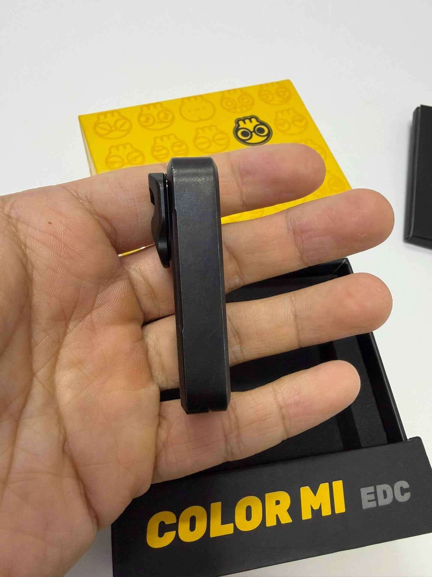 COLOR MI Karami Titanium Limited Edition