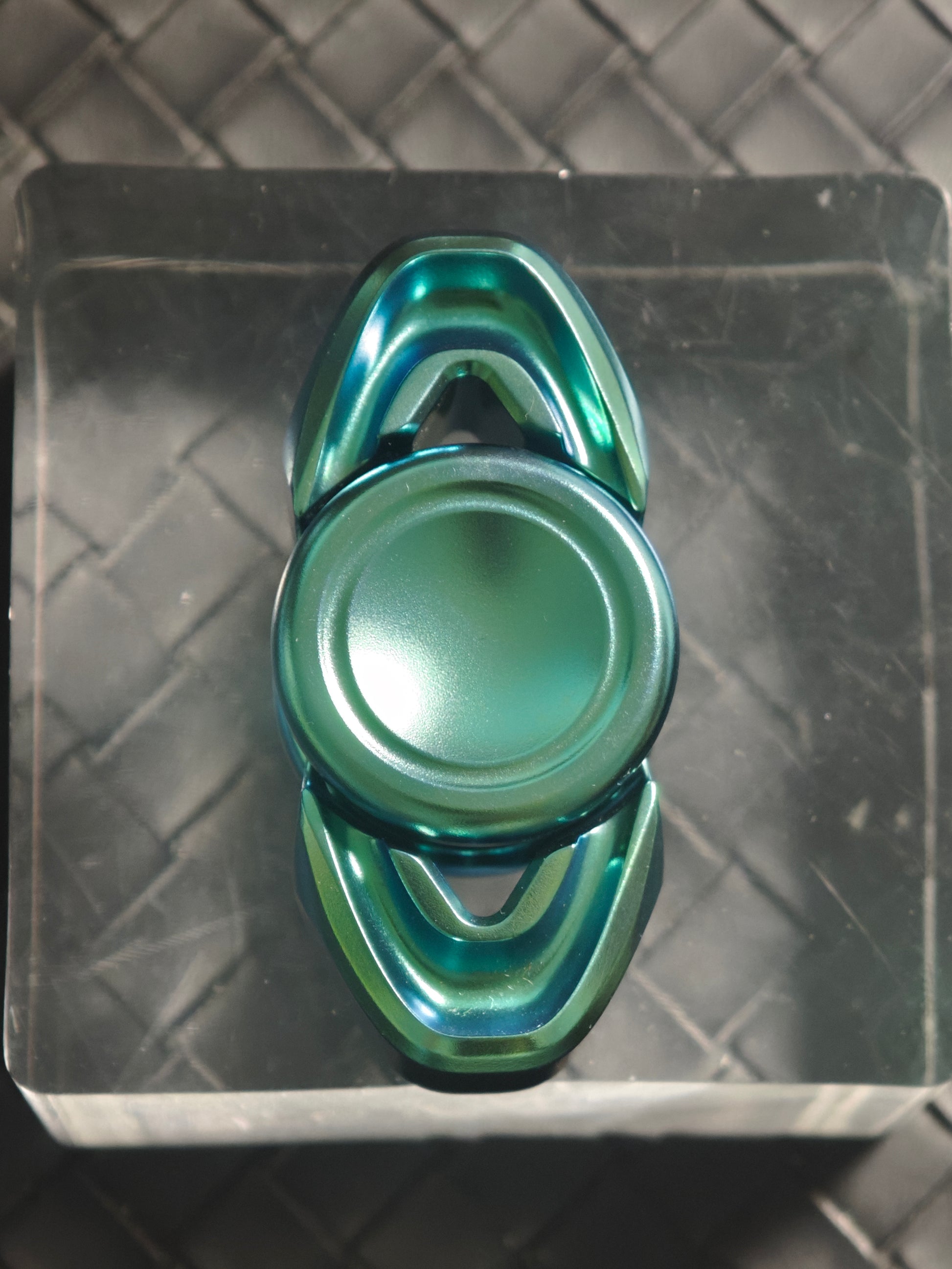 Pan Yixian Zirconium