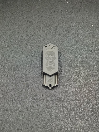 Plane Zirconium