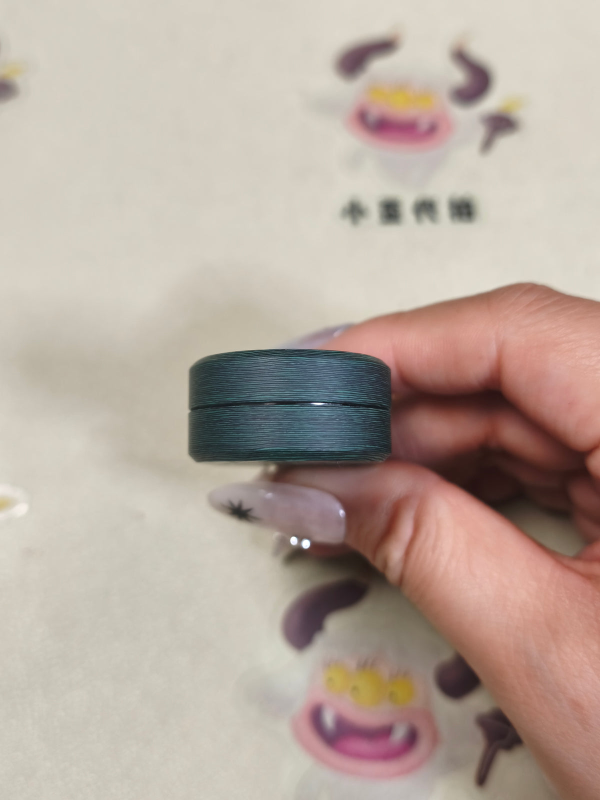 Greedy Cat Carbon Damascus