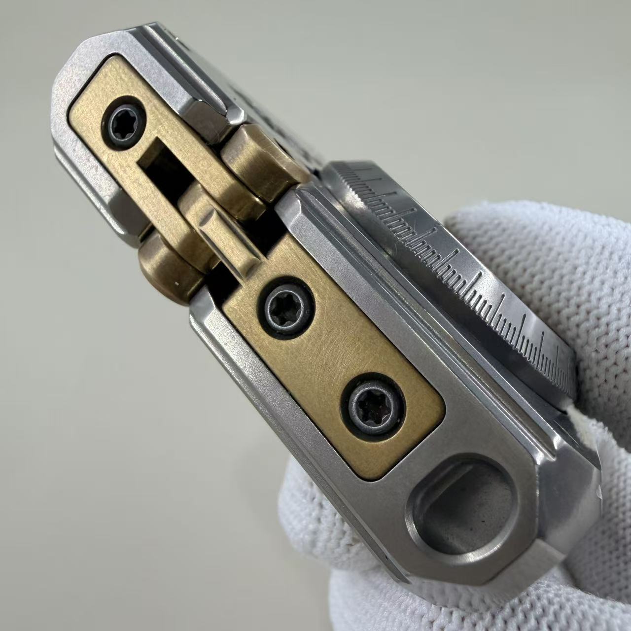 LOTTO Titanium Brass