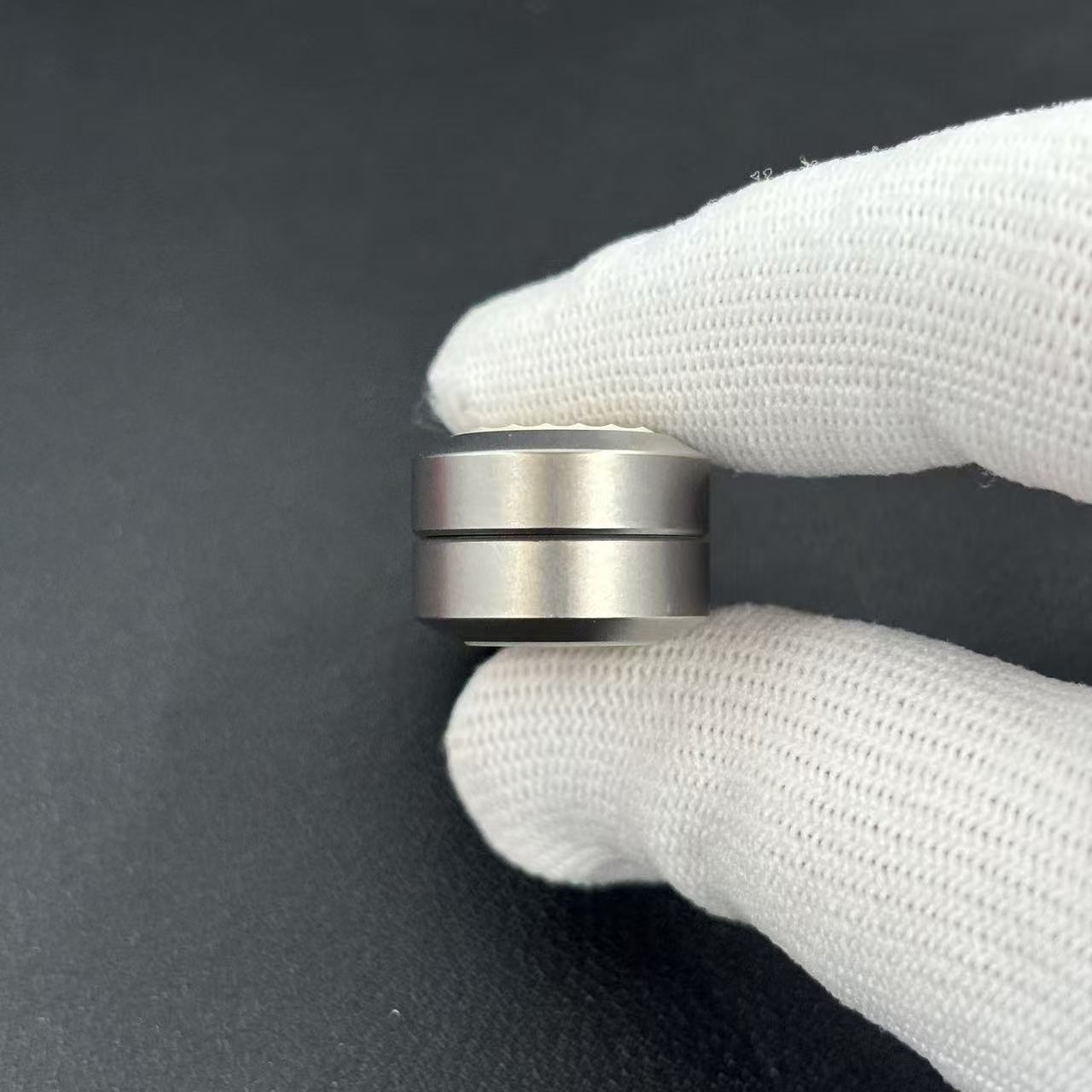 Pipa Plate Titanium