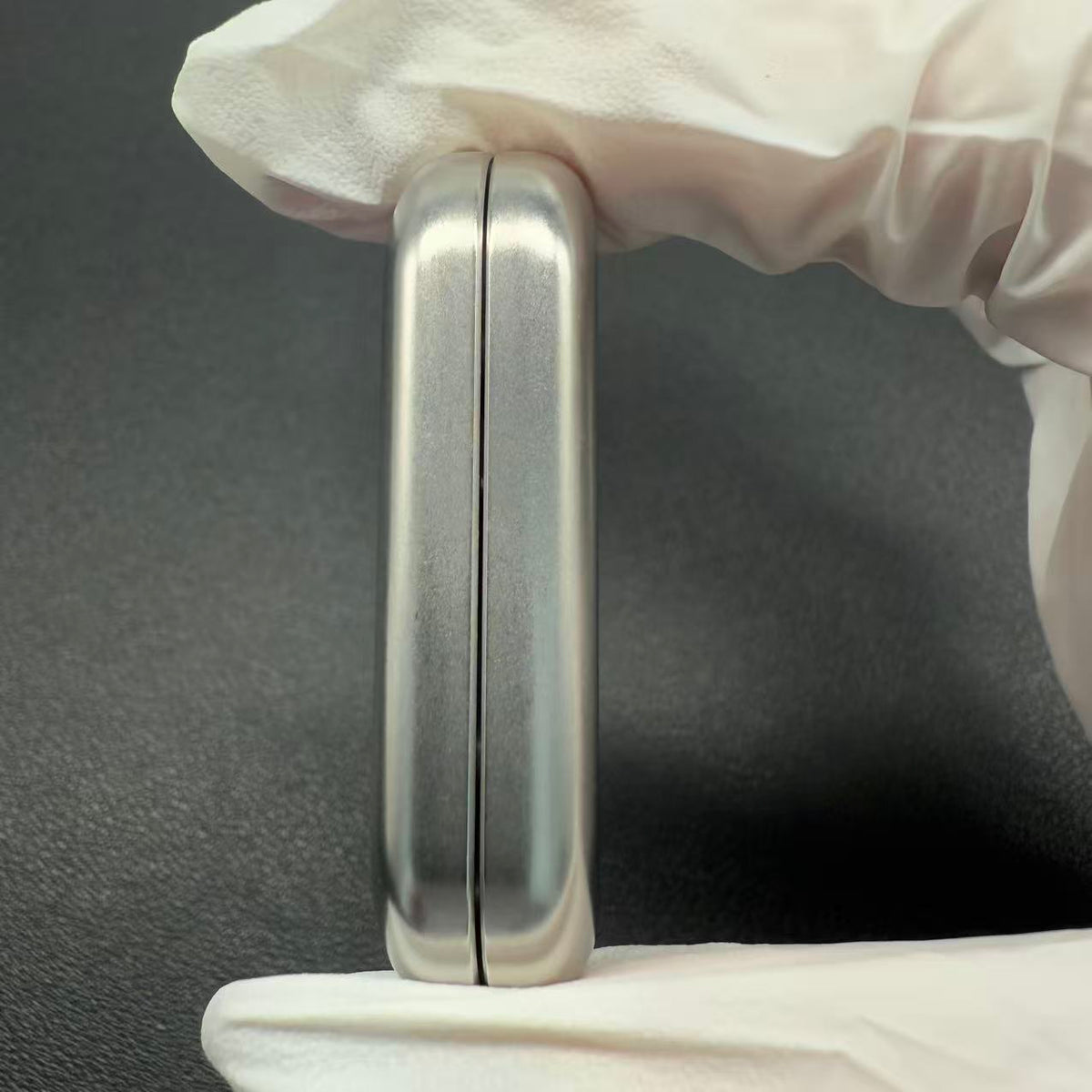 Floating Cloud Stainless Steel