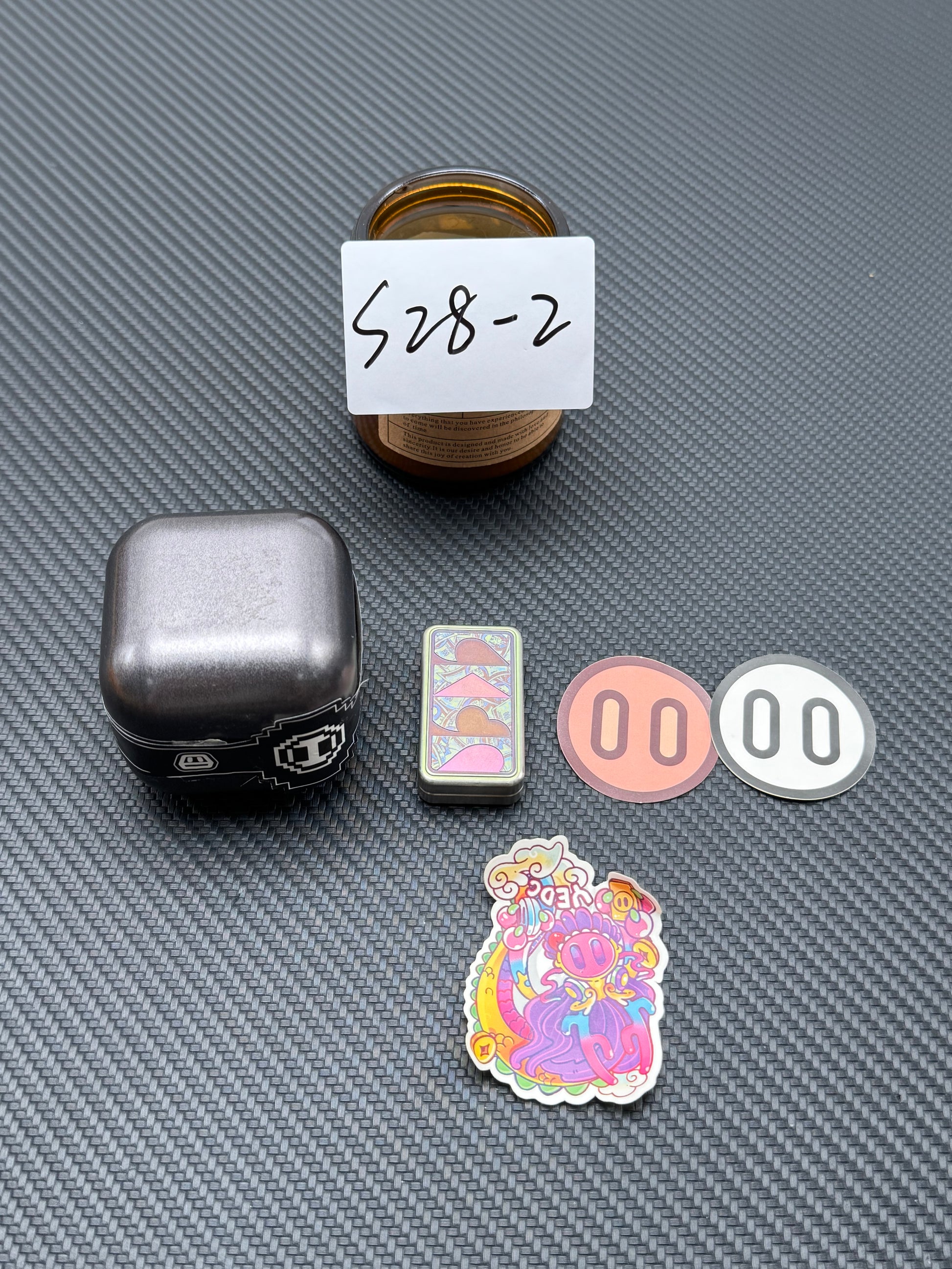 Dollar Pig Snout Titanium
