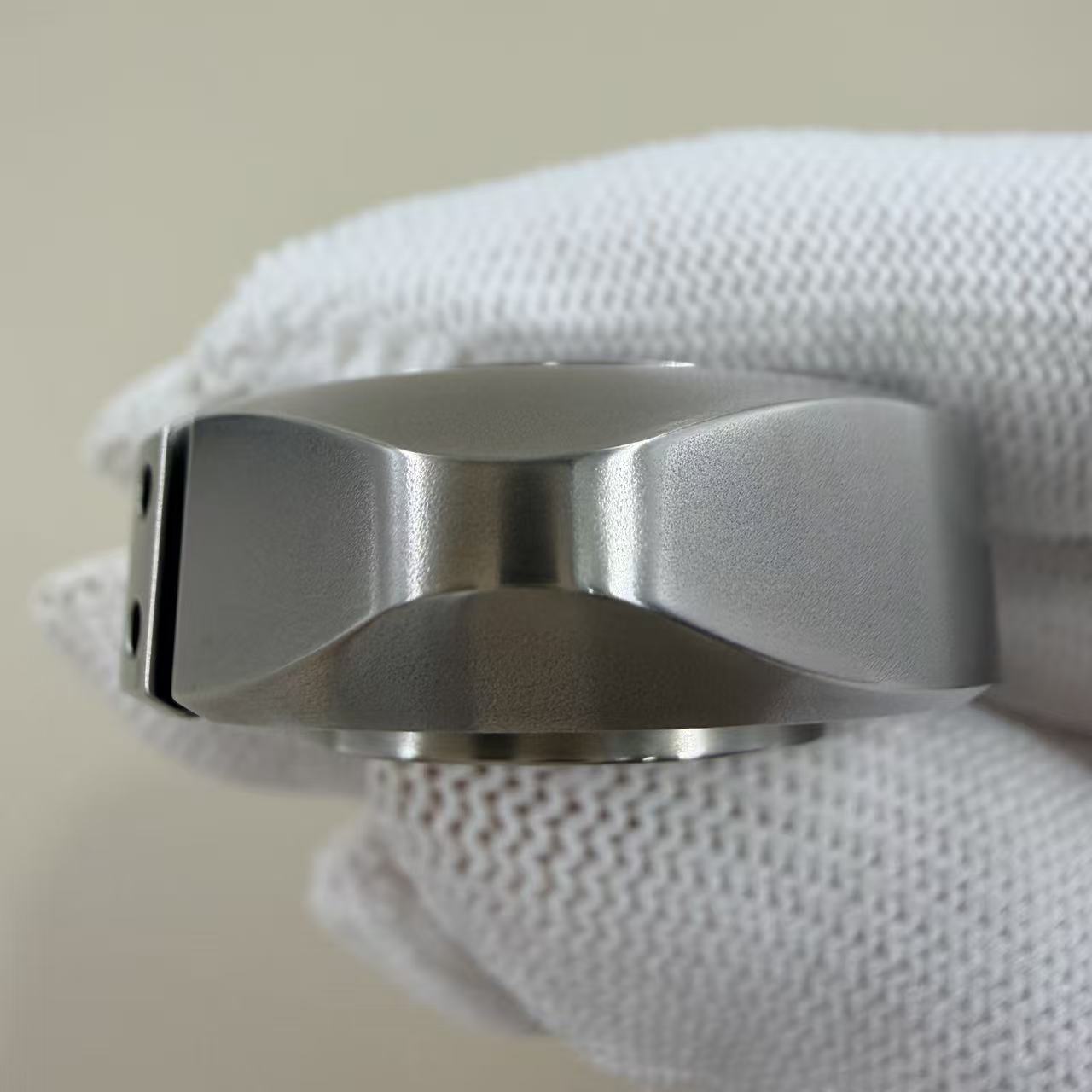 BIT 04 Stainless Steel