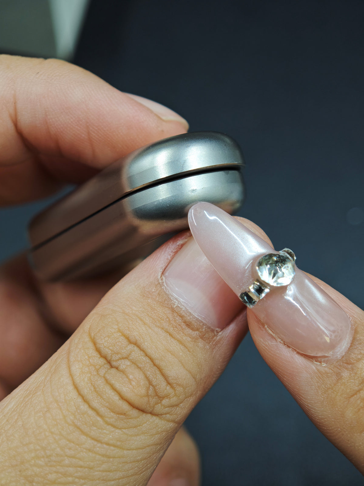 Floating Cloud Titanium