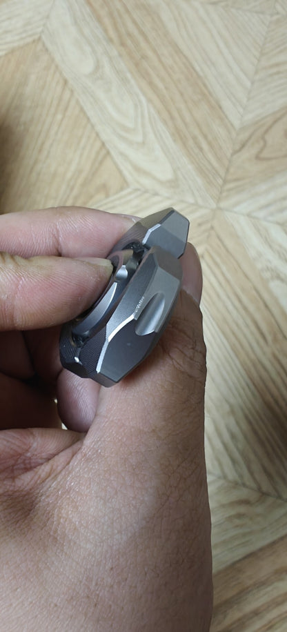 Spin Motion Titanium