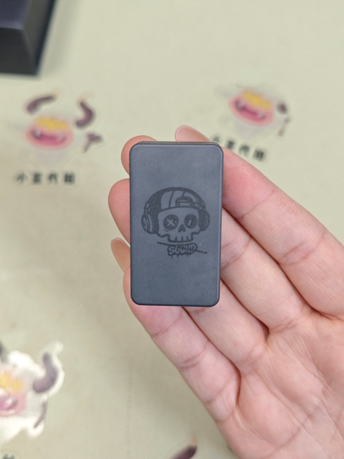 Mute Zirconium