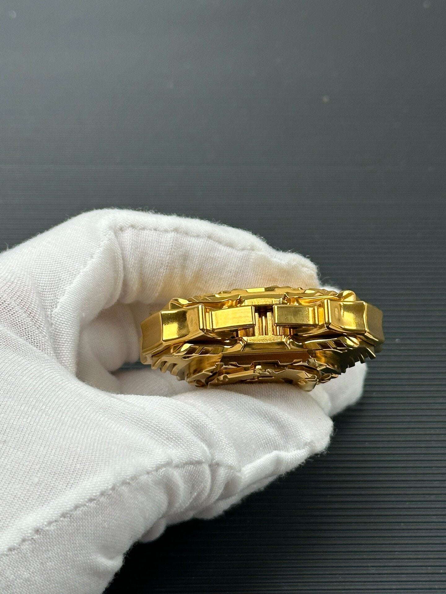 Leiya Titanium