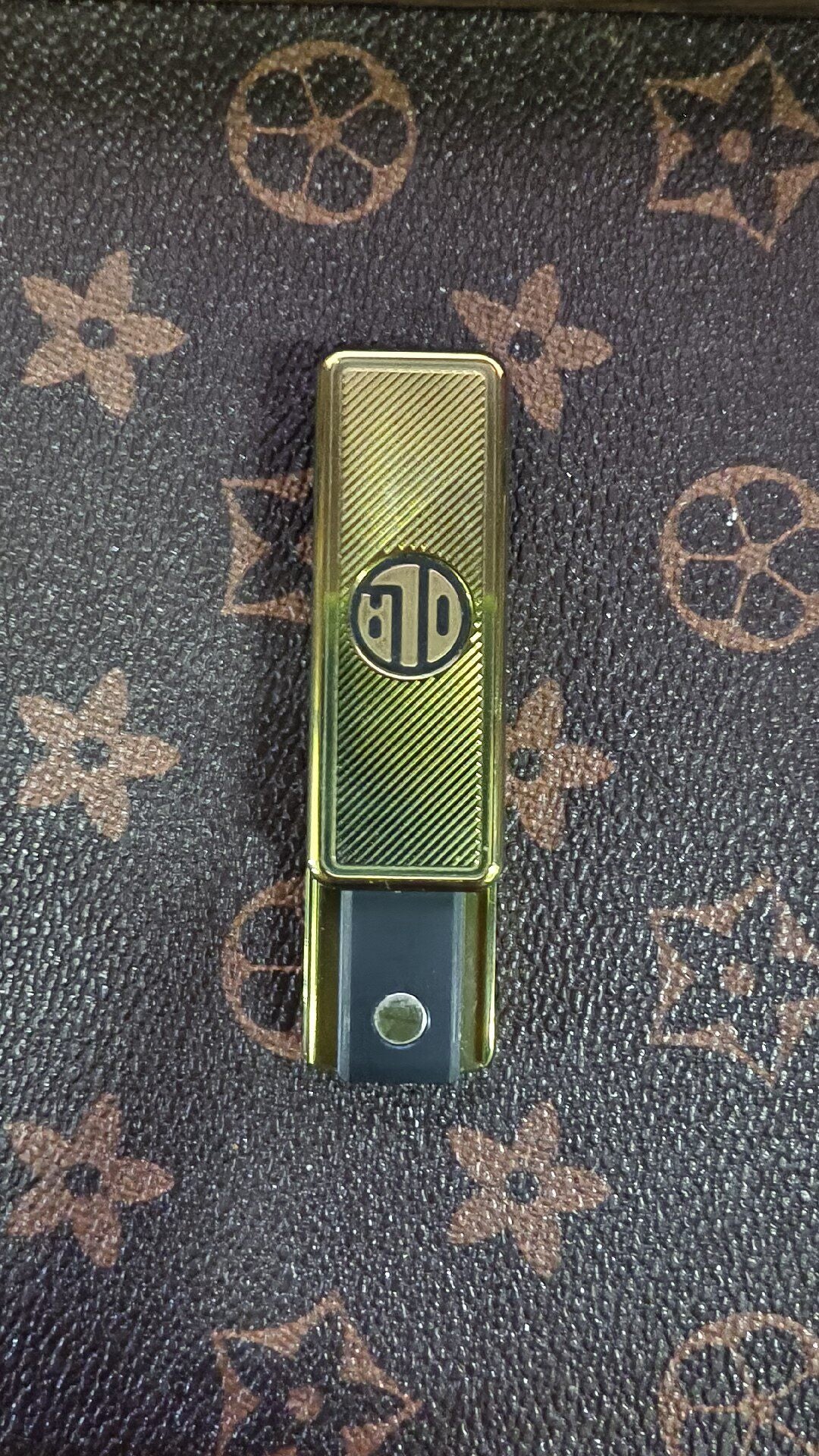 Jingle Bell Zirconium