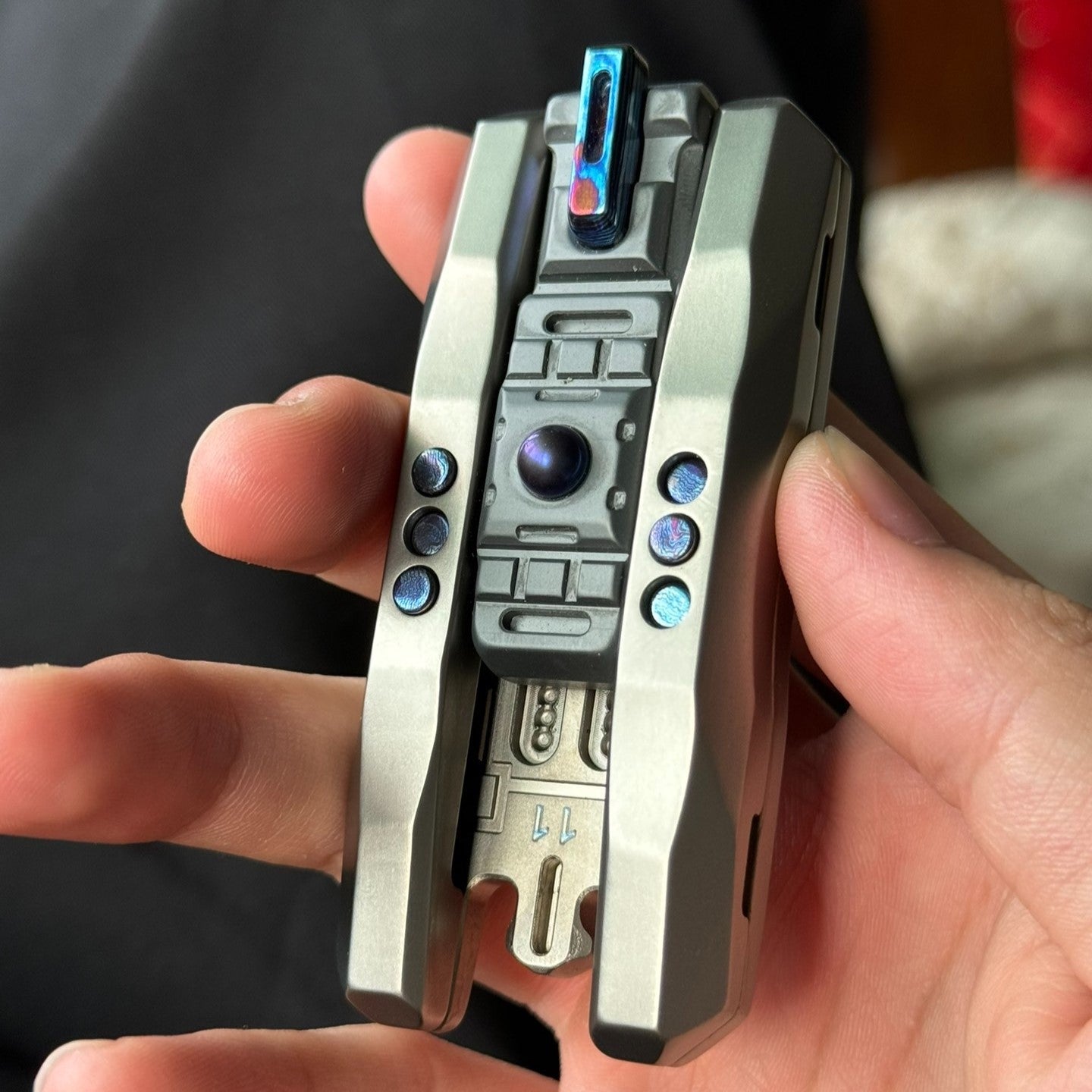 FALCON ESCORT CRUISER