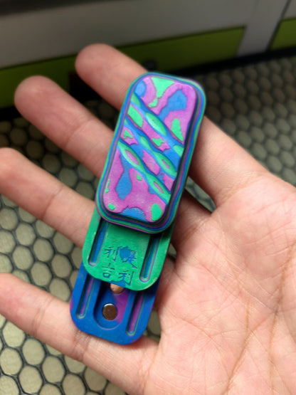 Lucky Candy Carbon Fiber Damascus Luminous