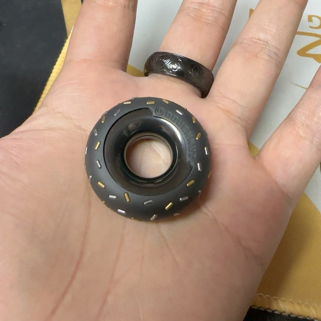 Doughnut Zirconium