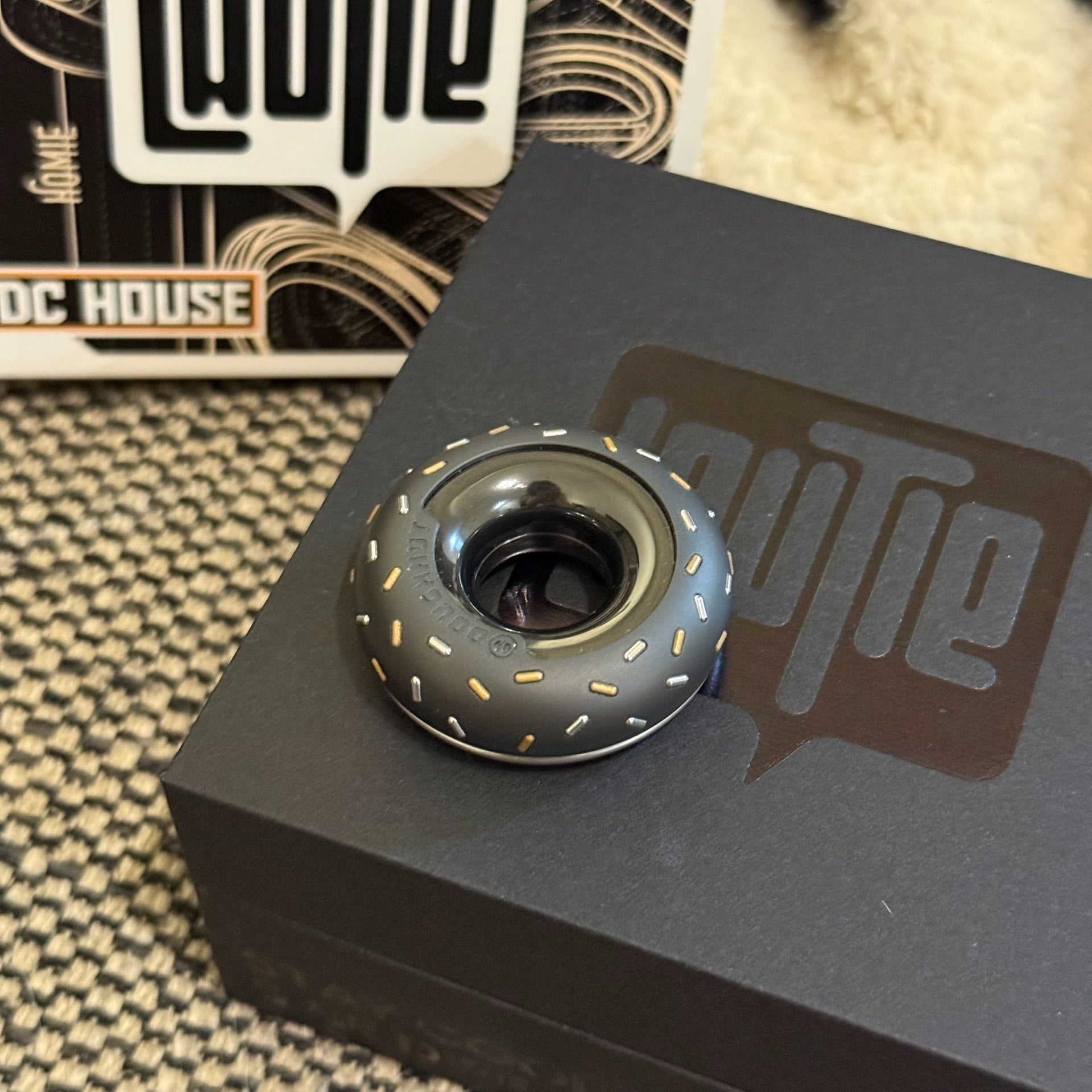 Doughnut Zirconium