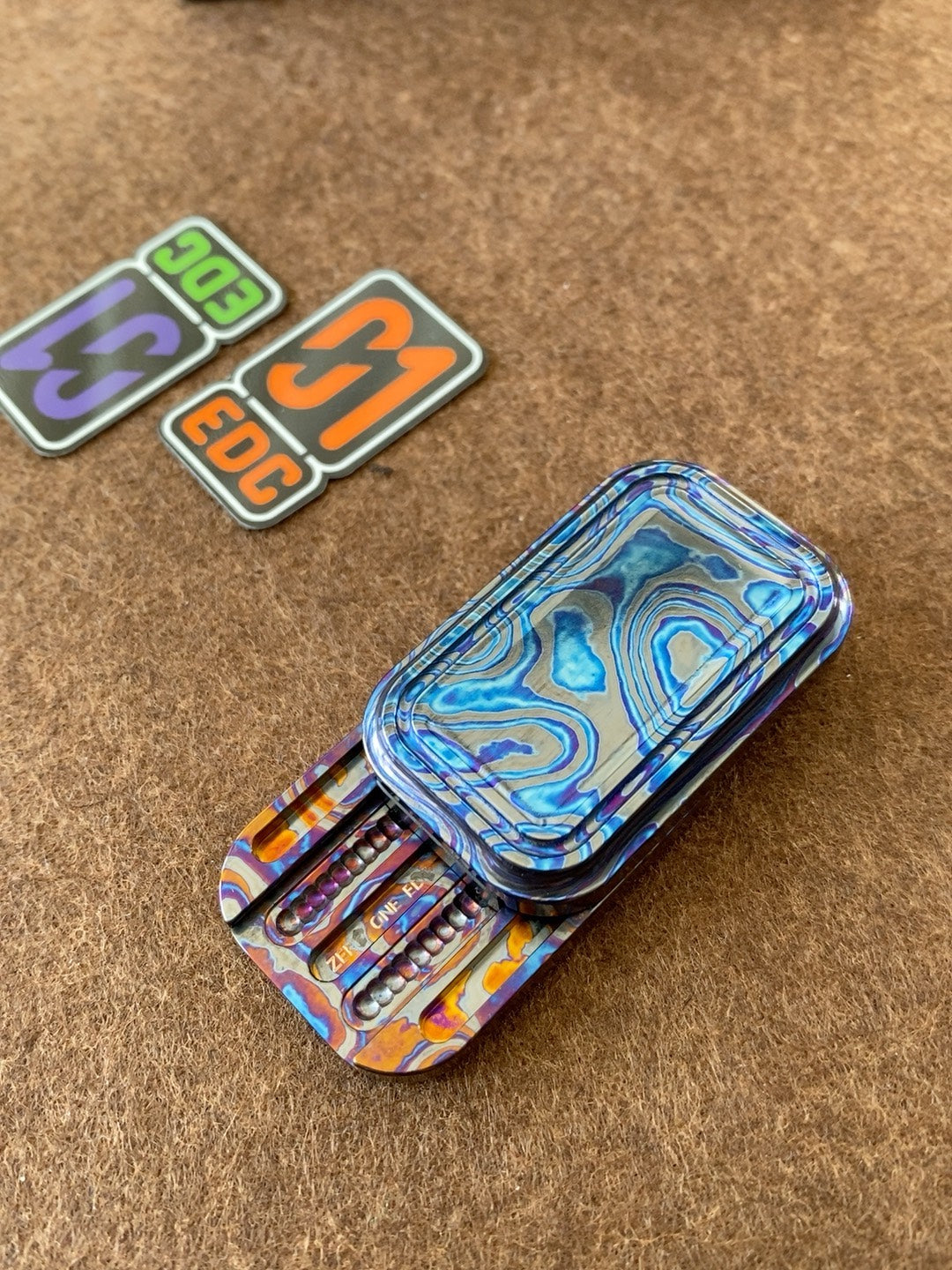 Slider-Feeling Mechanical Zircuti