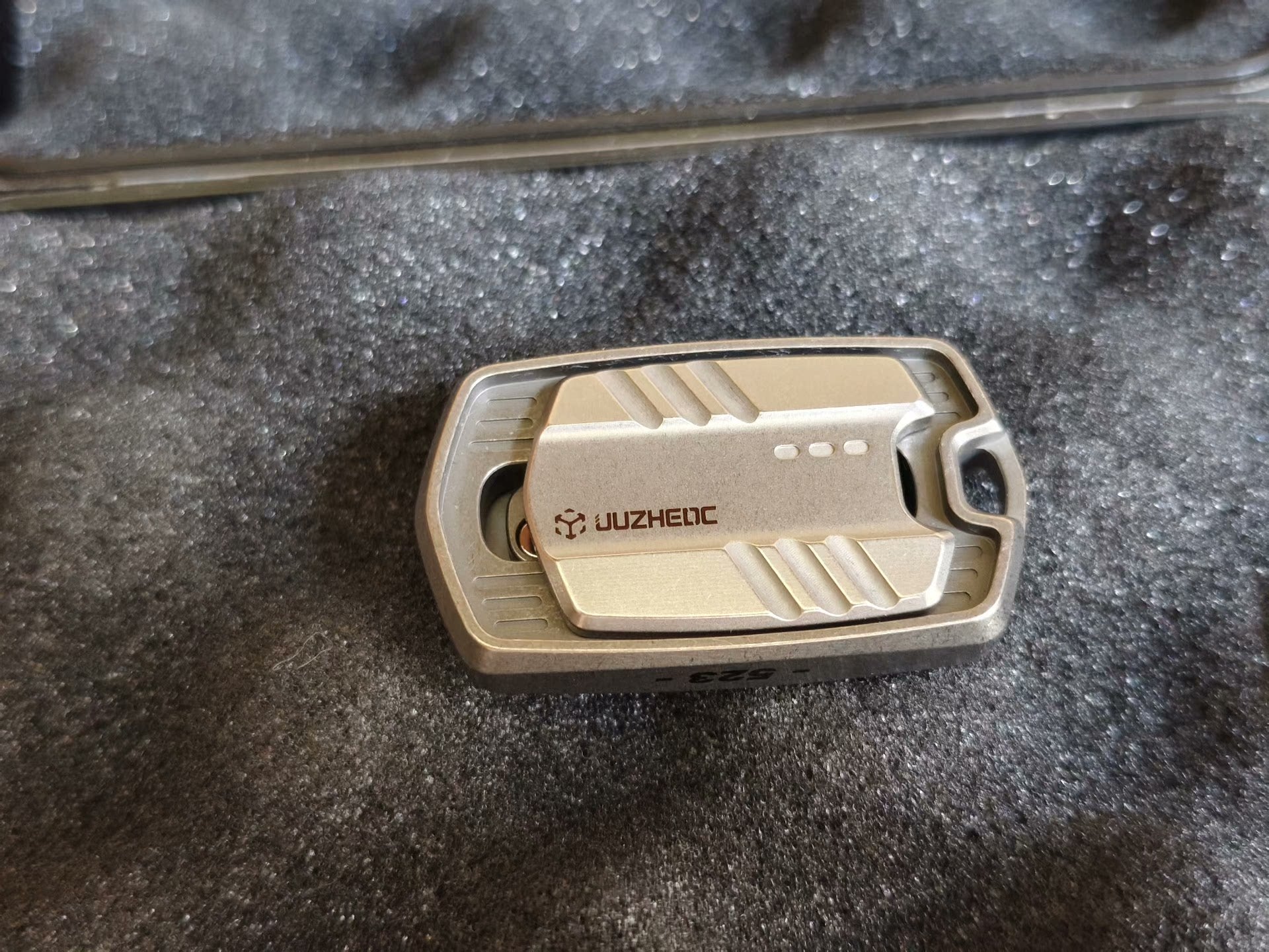 Thousand machines Titanium