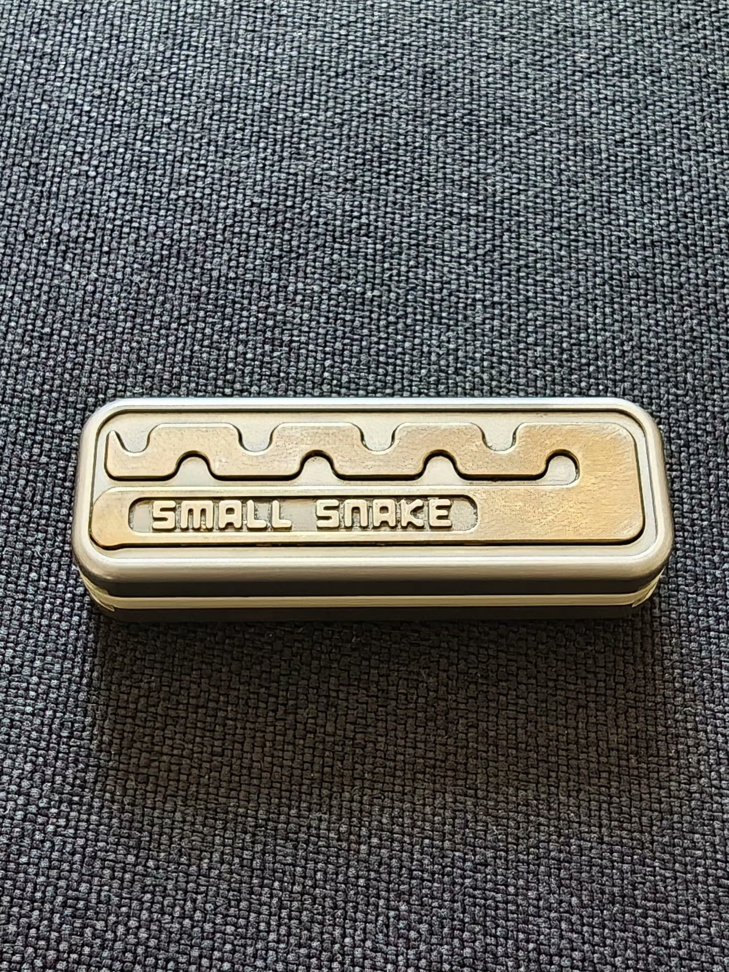 Snake Slider Titanium