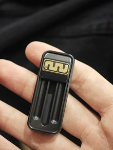 Snake Push Slider 1.0 Zirconium