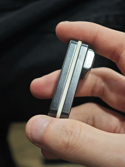 Snake Push Slider 1.0 Zirconium