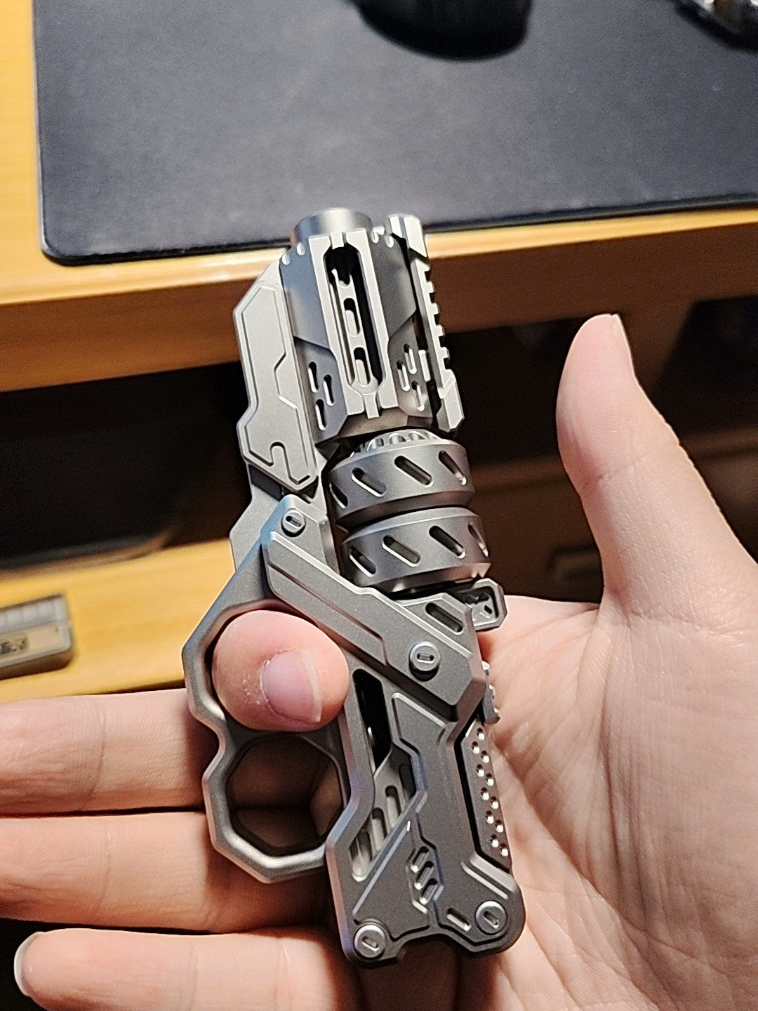 Killing Three thousand (Killing 3000) Titanium