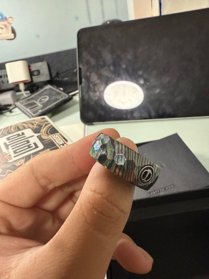 Mechanic-Thorns Ring Spinner Zircuti