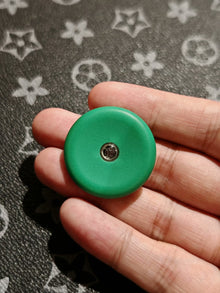 Top-C Luminous Green