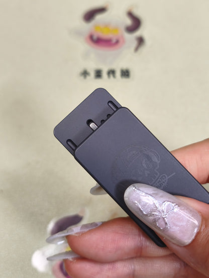 Mute Zirconium
