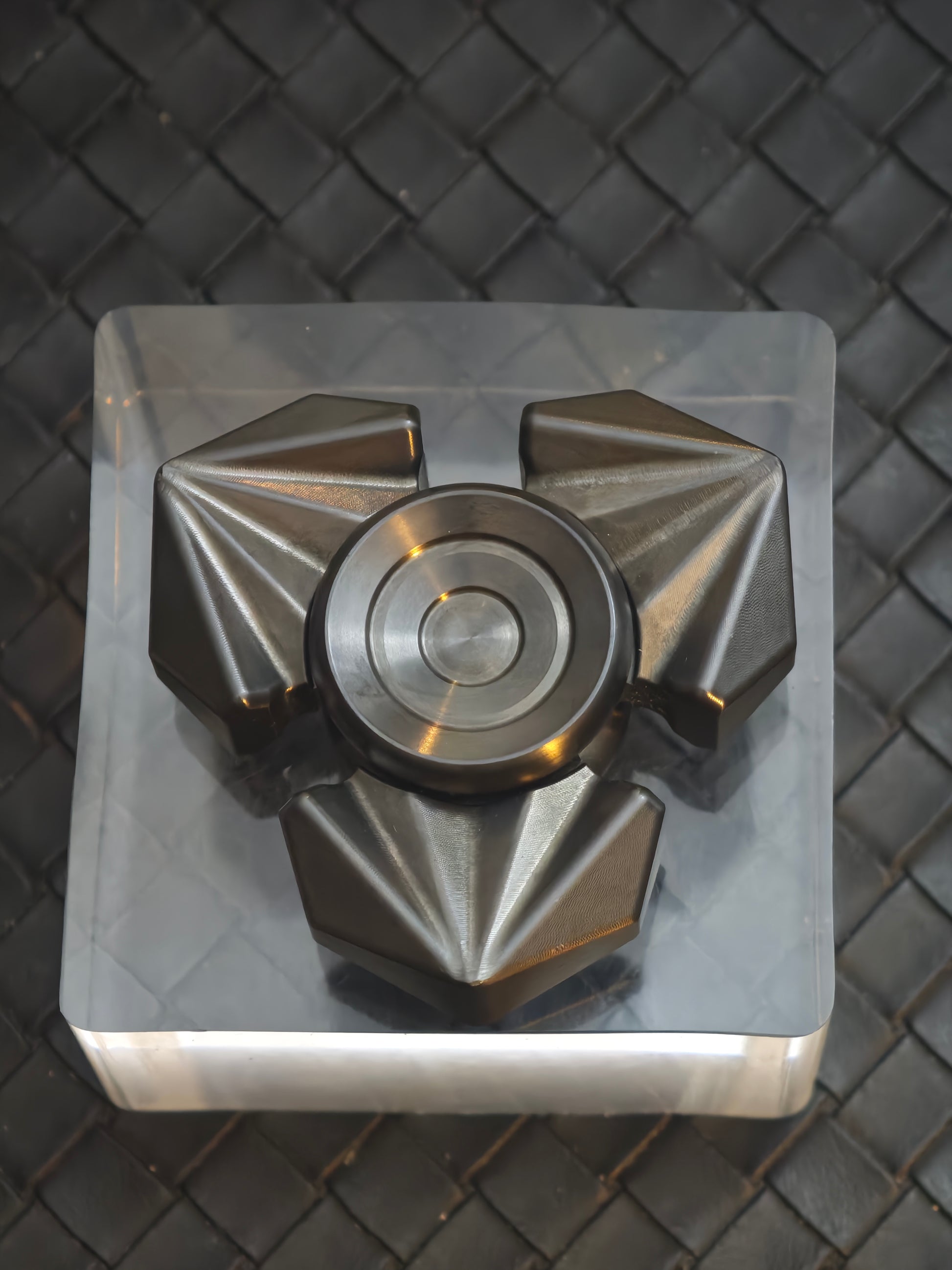 Tri Leaf Crossbone Zirconium