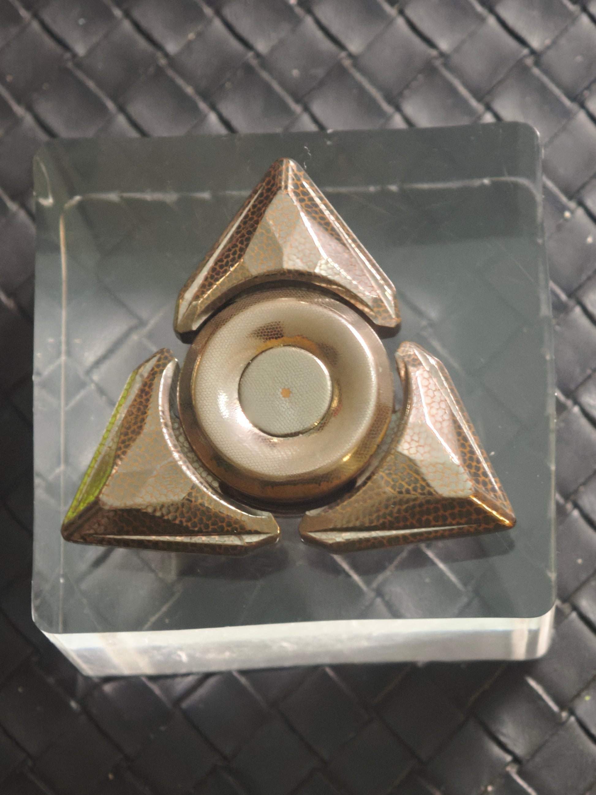 Prism Bearing Cap Superconductor