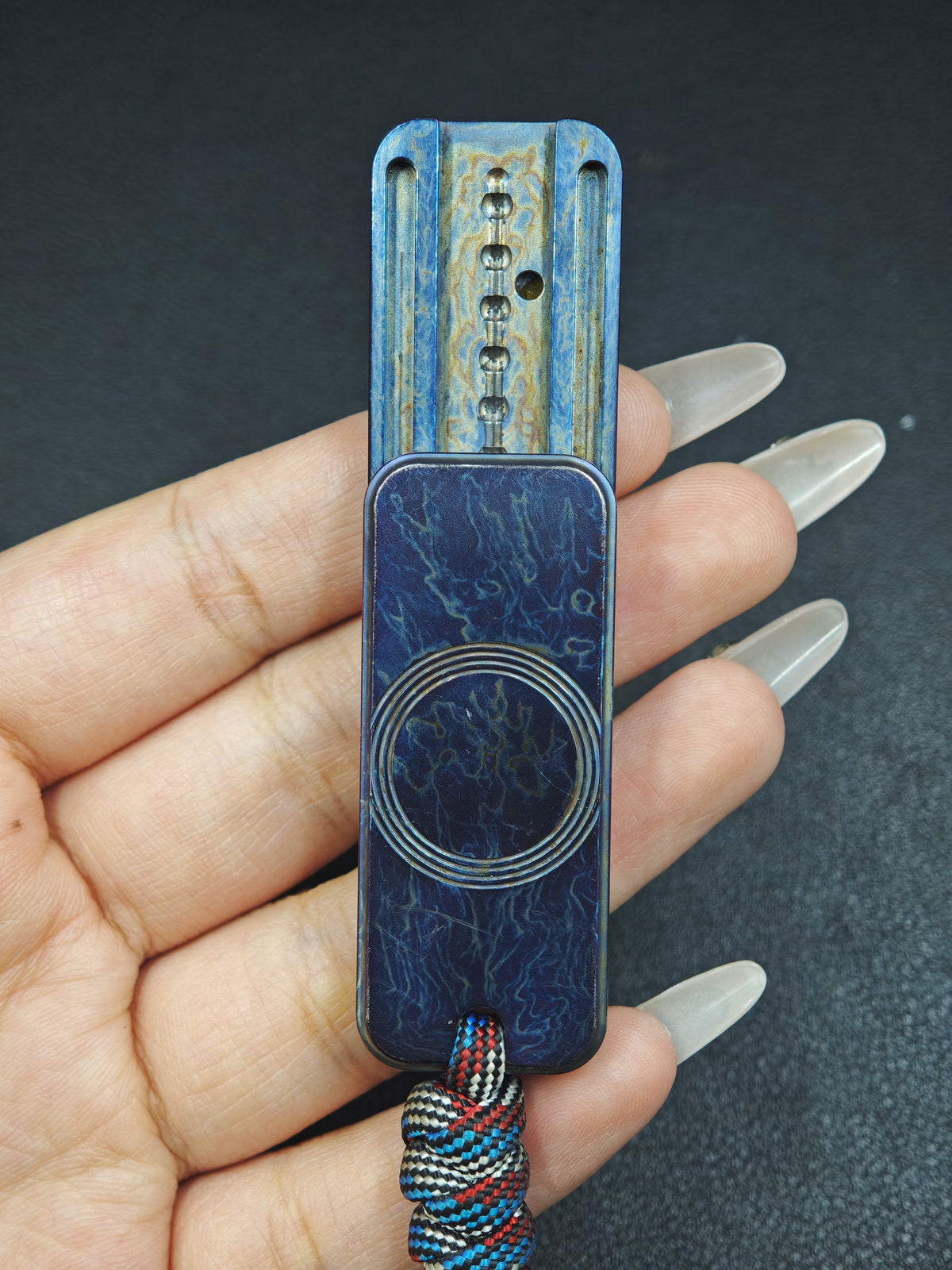 Sugar Cube Titanium