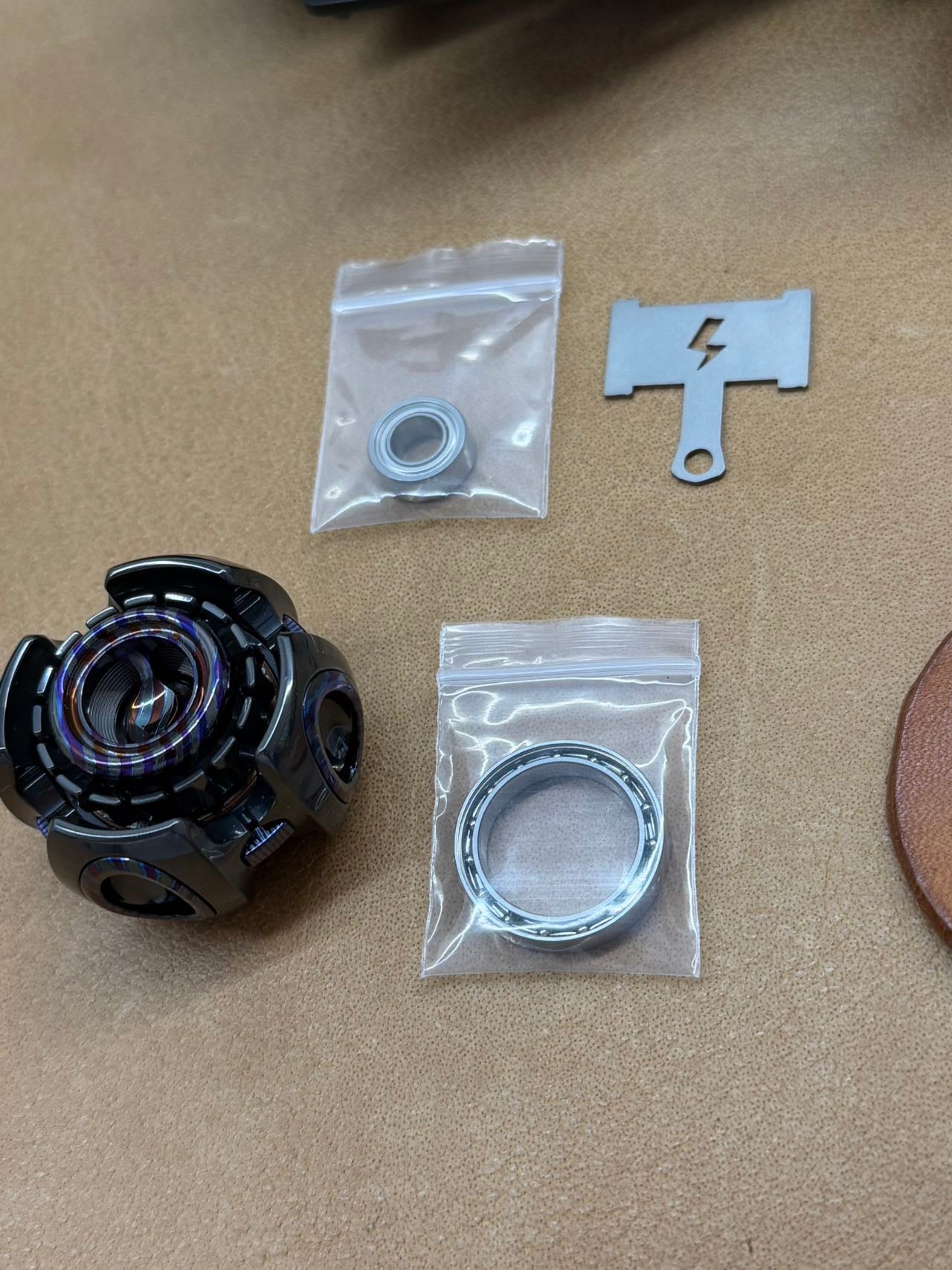 Noiz O Zircuti Zirconium