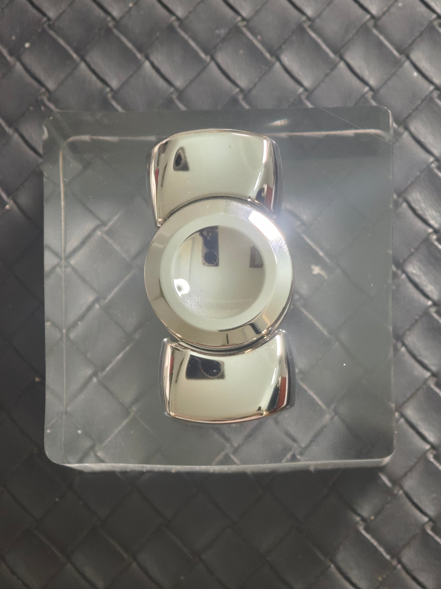 Zhen Stainless Steel