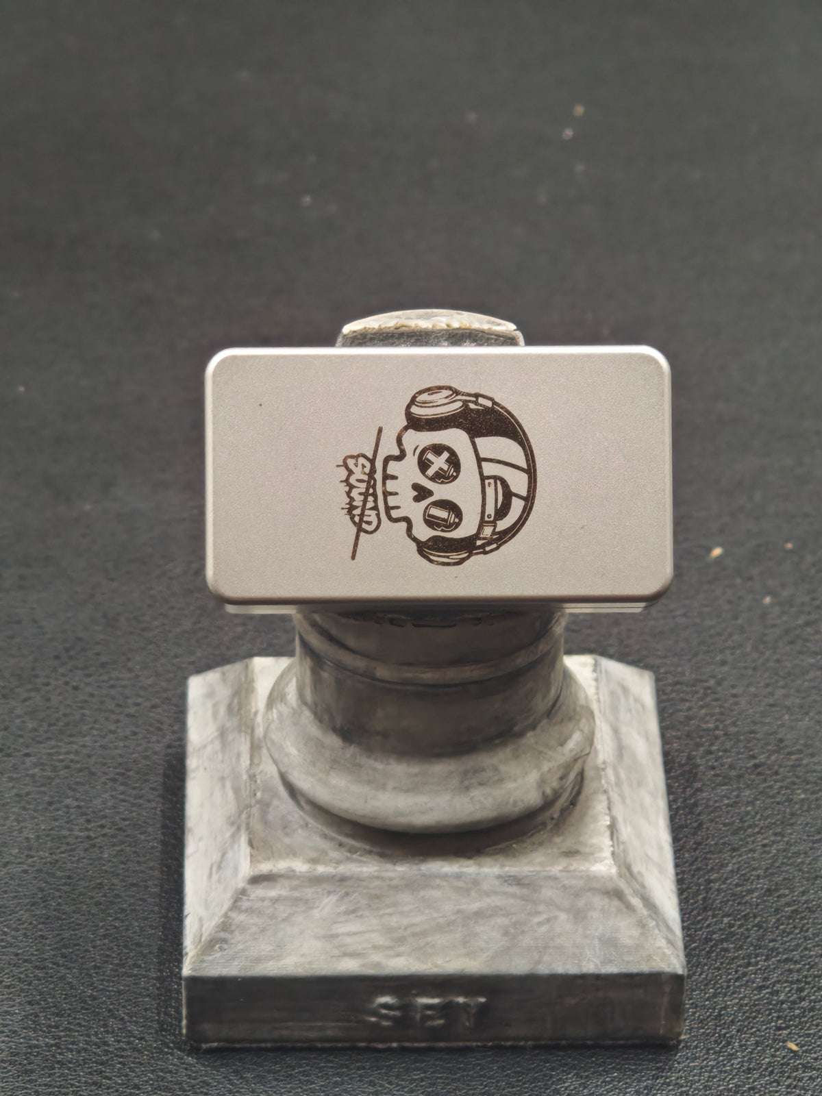 Mute Stainless Steel